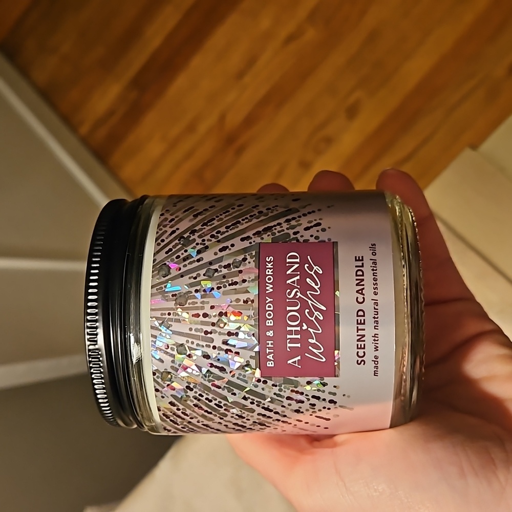 A thousand wishes single wick candle from bath and body works